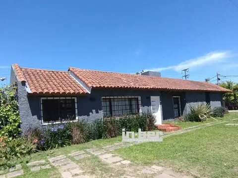 Casa - Venta - Argentina, Berazategui - Calle 119 4411
