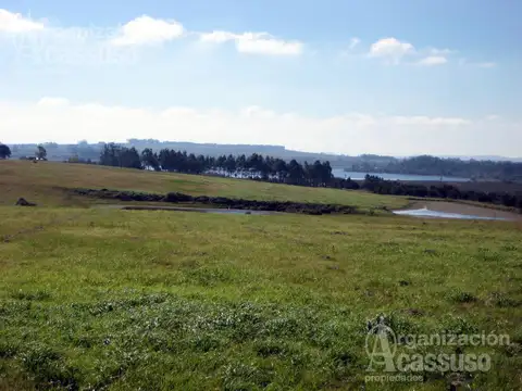Laguna de Los Cisnes Punta Ballena- Lote Venta 5.300 m2 Barrio Cerrado Parrillero Piscina