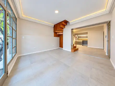 EN VENTA - CASA 3 DORMITORIOS CON PATIO Y TERRAZA - CENTRO, ROSARIO