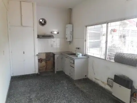 Depto Tipo Casa en Venta 40 años