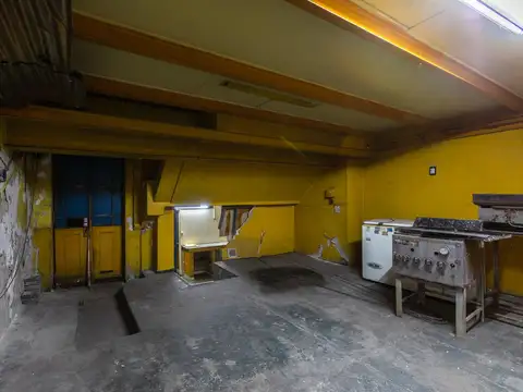 EN VENTA CASA HISTORICA A REFACCIONAR 525M2 CONTRUIDOS EN BARRIO MARTIN