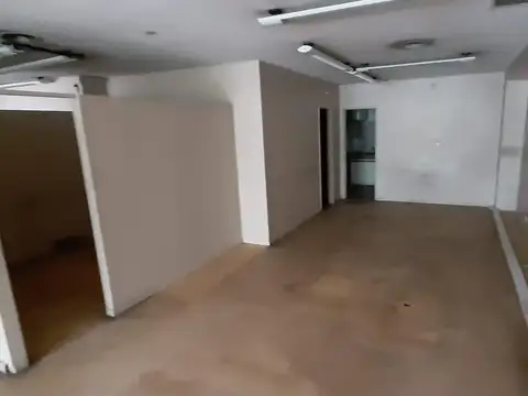 Oficina en Torre Premium con Seguridad.