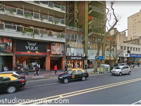 Cochera en pleno recoleta