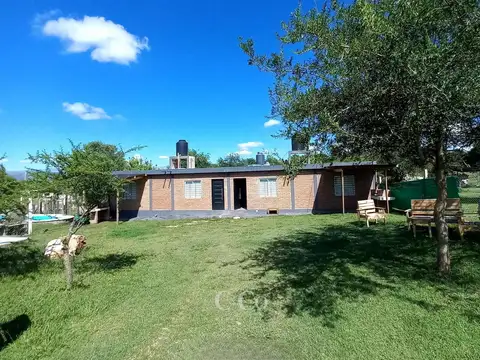 Hotel en Venta en Villa Santa Cruz del Lago, USD 72.000