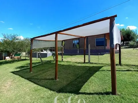 Complejo Turístico De 2 Unidades Completamente Equipadas En Villa Santa Cruz Del Lago - Punilla