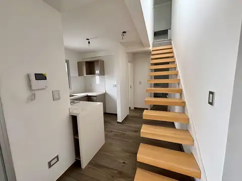 Departamento de 2 ambientes con terraza en venta Lanus Oeste