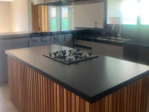 Casa en Venta en Tierras Altas, USD 270.000