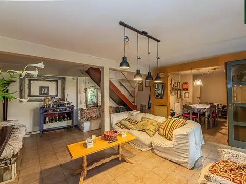 Casa 4 ambientes con 3 baños