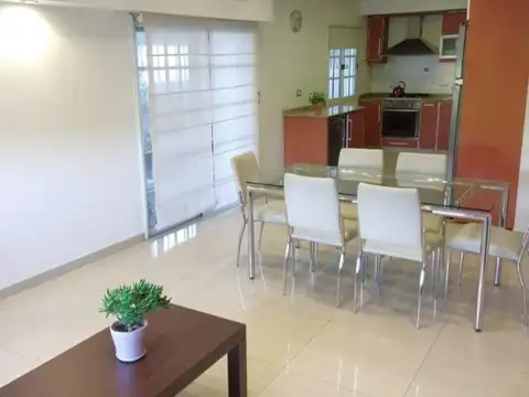 Depto Tipo Casa en Venta de 2 dormitorios