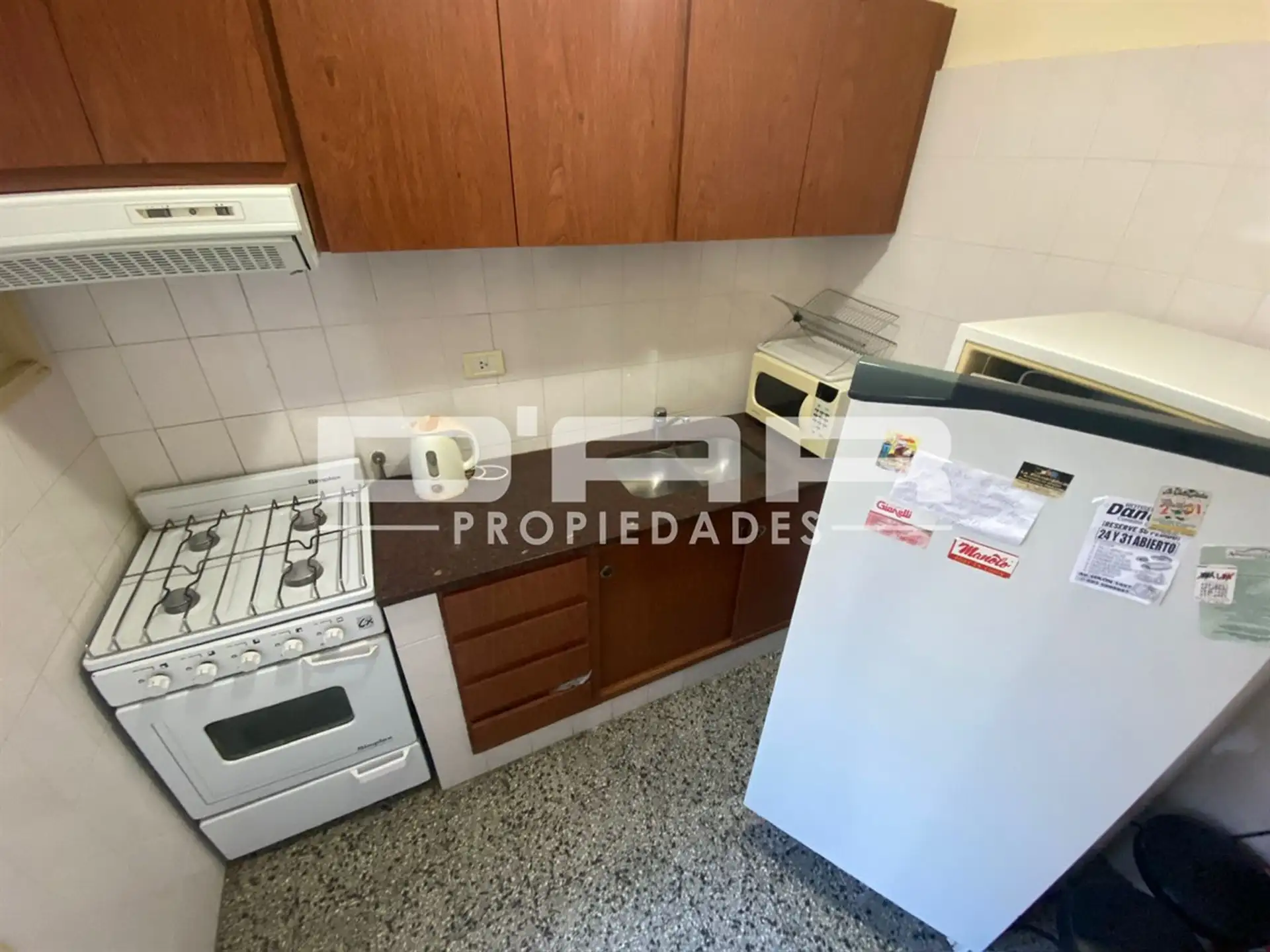 Depto 2 amb, 48m² amueblado en pleno centro — a 1 cuadra del mar