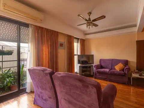 Venta PH en  San Telmo ,5 amb. 2 Cocheras, 3 Bauleras, Terraza y Parrilla. Apto Crédito. Nuevo Valor