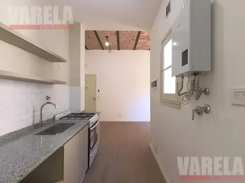 PH Apto credito Reciclado a Nuevo! 3 amb-Primer Piso c/Terraza propia .Bajas Expensas.u$s128.000