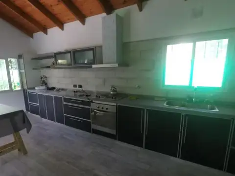 Casa 4 ambientes con 3 baños