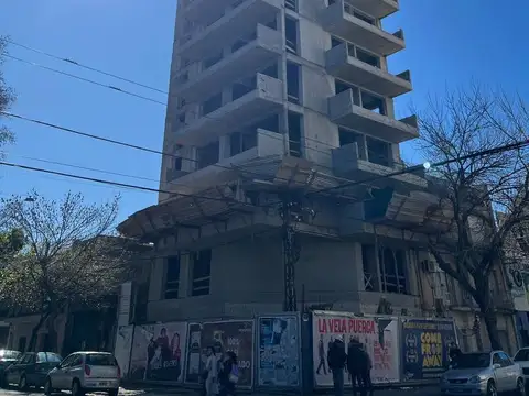 Local en en esquina en construcción excelente calidad Iriondo y San juan Rosario