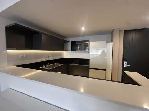 Departamento en Alquiler con 1 cocheras