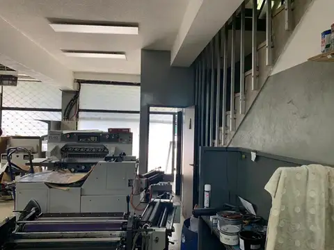 Galpon en Venta 13  mts Fondo