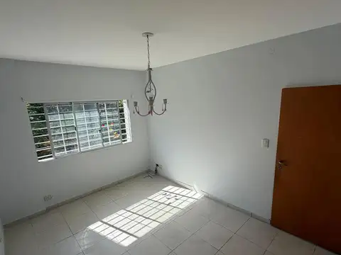 Departamento en alquiler - 2 Dormitorios 3 Baños - Flores