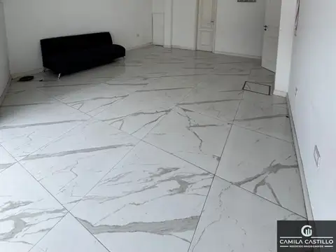 Local en Alquiler en Lomas Del Mirador, $ 1.500.000