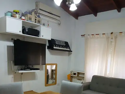 VENTA PH 3 AMBIENTES CON PATIO EN EXCELENTE ESTADO RAMOS MEJIA