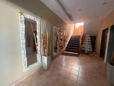 Departamento 25 ambientes con 11 baños
