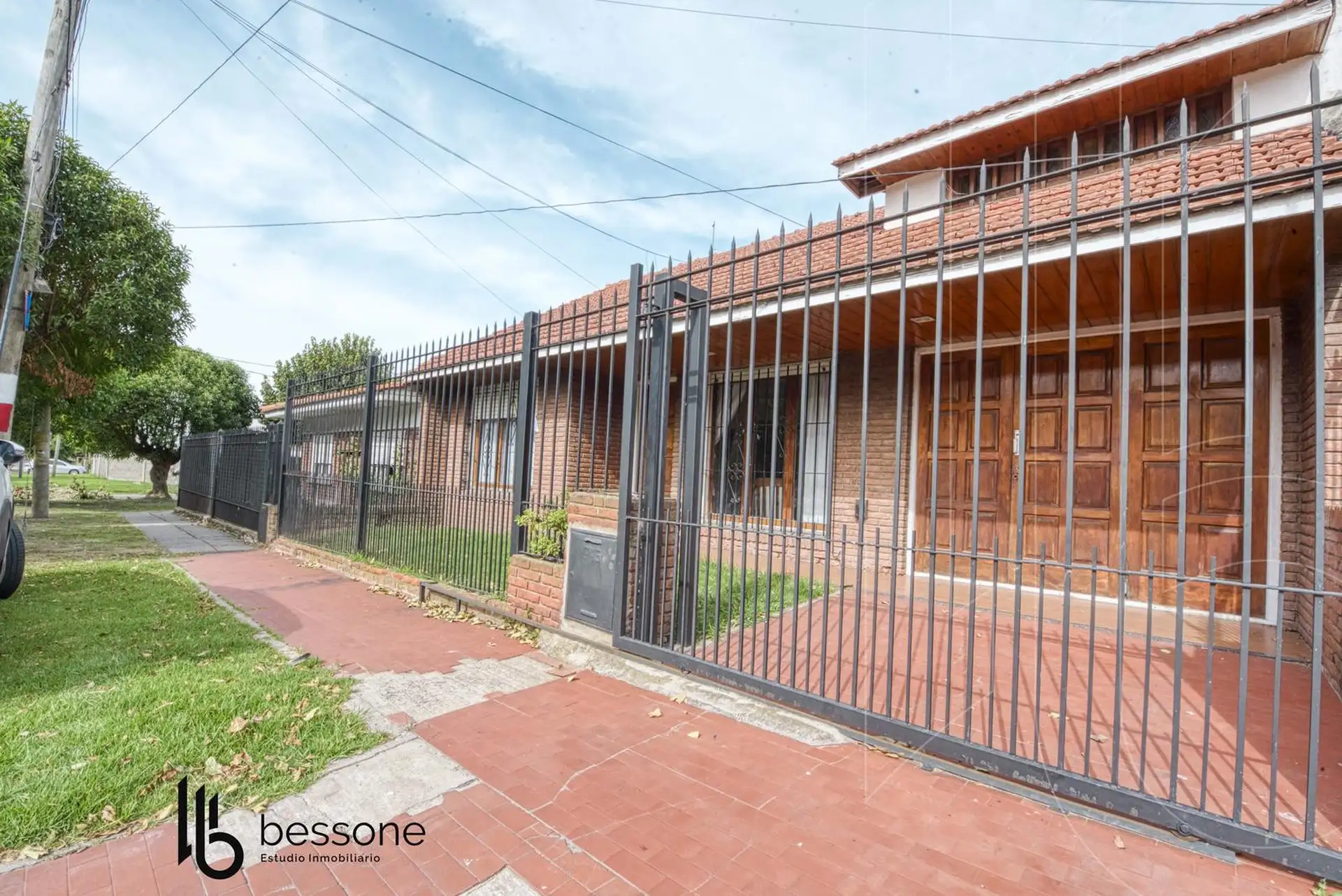 Casa en Punta mogotes 4 ambientes