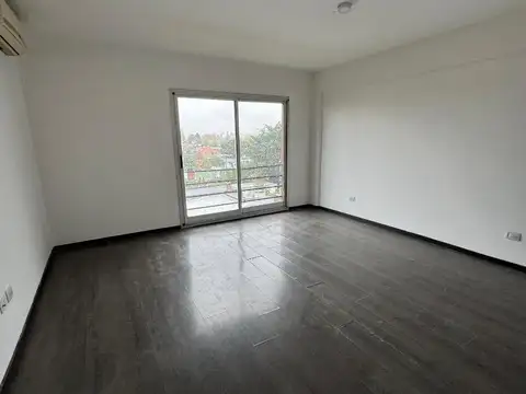 ALQUILER - DEPARTAMENTO TRES AMBIENTES EN ALQUILER