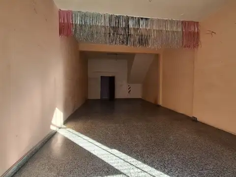 Local en Alquiler en Berazategui, $ 850.000