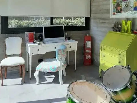 Excelente casa en El country La Arbolada El Pato Oportunidad 