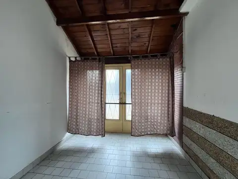 Depto Tipo Casa en Venta con 1 cocheras