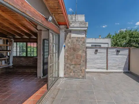 González Catan 4759 , Piso 1