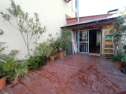 PH  6 ambientes con amplia terraza y quincho !  en Colegiales.