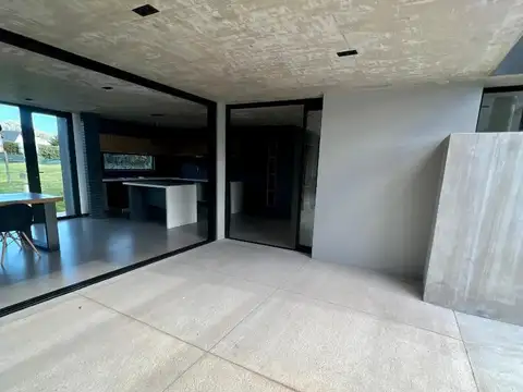 Casa en Venta en Arenas del Sur, USD 440.000