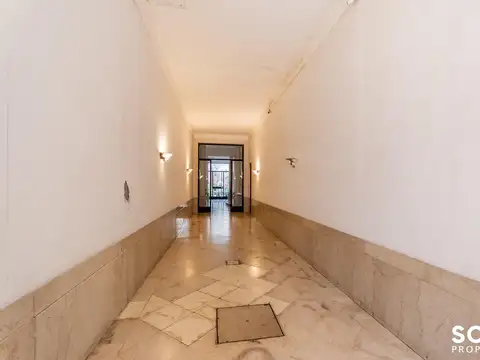 Riobamba 1082 , Piso 1