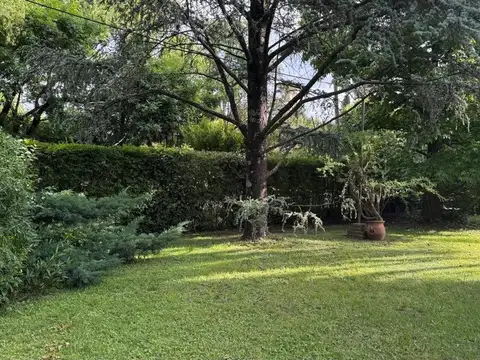 Las Acacias 900