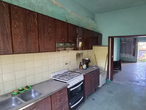 VALOR NEGOCIABLE  Casa en Venta 3 ambientes   Galpón en Lugano