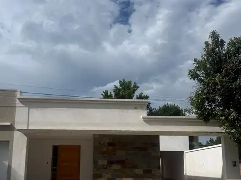 VENTA CASA A TERMINAR - ESPERANZA .-