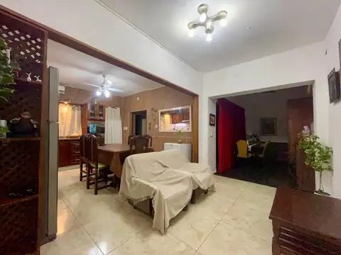 VENTA PH de dos dormitorios y patio, Arroyito, Rosario. APTA CREDITO