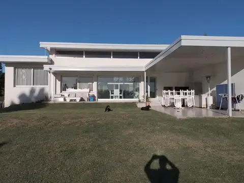 Casa en ALQUILER, PUERTO ROLDAN