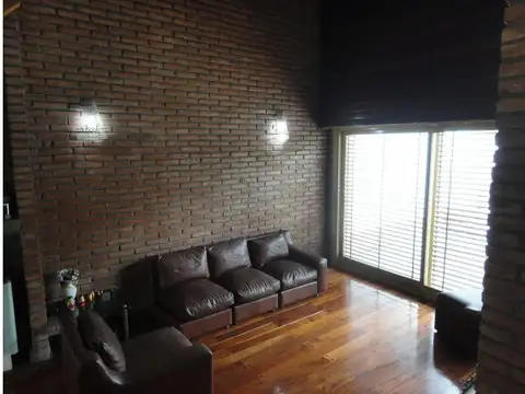 Casa en Venta en Villa Sarmiento, USD 450.000