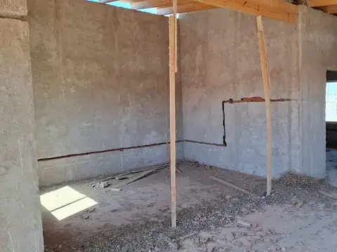 Casa 3 ambientes con 1 baño