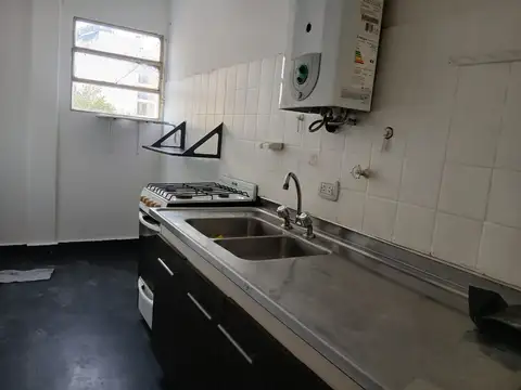 Departamento en Venta en Monte Castro, USD 65.000