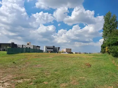 Terreno en Venta en San Sebastian, USD 80.000