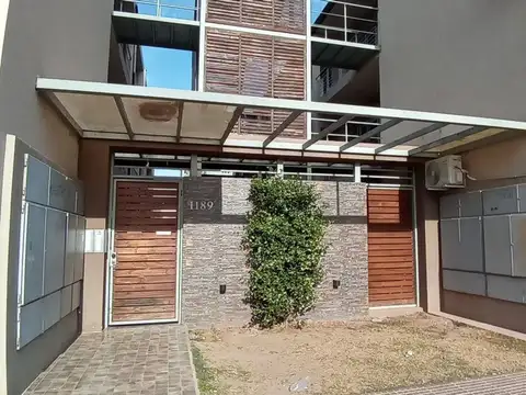 Alquiler/dpto. 1 dormi/zona profesorado/balcón
