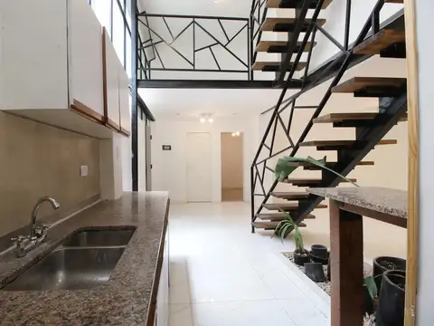 Depto Tipo Casa en Venta de 4 dormitorios