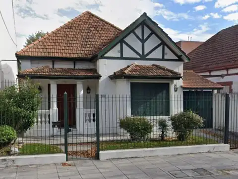 CASA EN VENTA 4 AMBIENTES VILLA DEVOTO