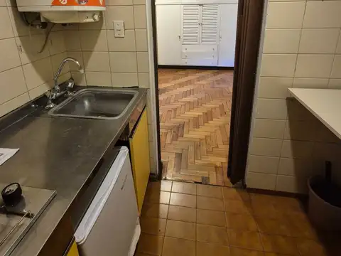 Oficina comercial o profesional muy céntrica Mza.