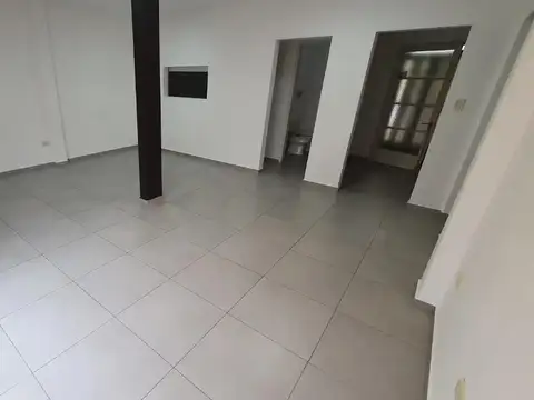 Depto Tipo Casa 4 ambientes con 2 baños