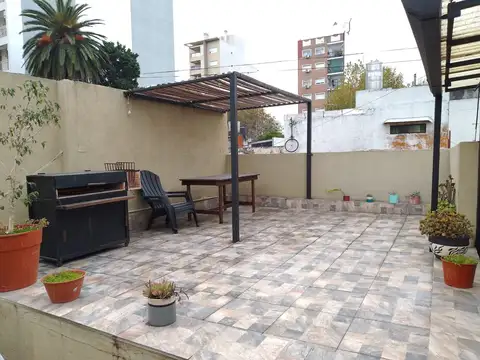 VENTA PH 2 AMBIENTES CON TERRAZA PROPIA LANUS