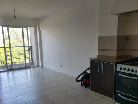 Suipacha 100, Piso 3