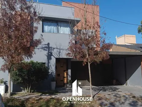 OPENHOUSE VENDE ESPLENDIDA CASA EN BARRIO PRIVADO EL RECODO